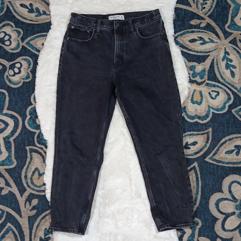 Abercrombie & Fitch mom high-rise black jeans womens sz 29/8 short